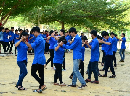 ĐVTN tham gia sinh hoạt các trò chơi vận động tại Ngày hội đoàn viên trên địa bàn TP Phan Thiết